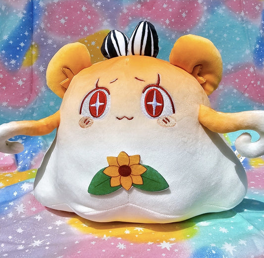 Hameri Sqeaking Plush